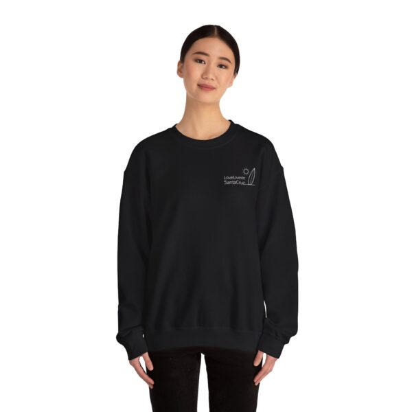 Unisex Heavy Blend Crewneck Sweatshirt Love Livin In Santa Cruz - Image 4